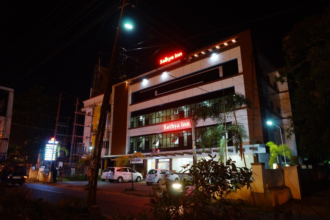 Sathya Inn Guruvāyūr Exteriér fotografie