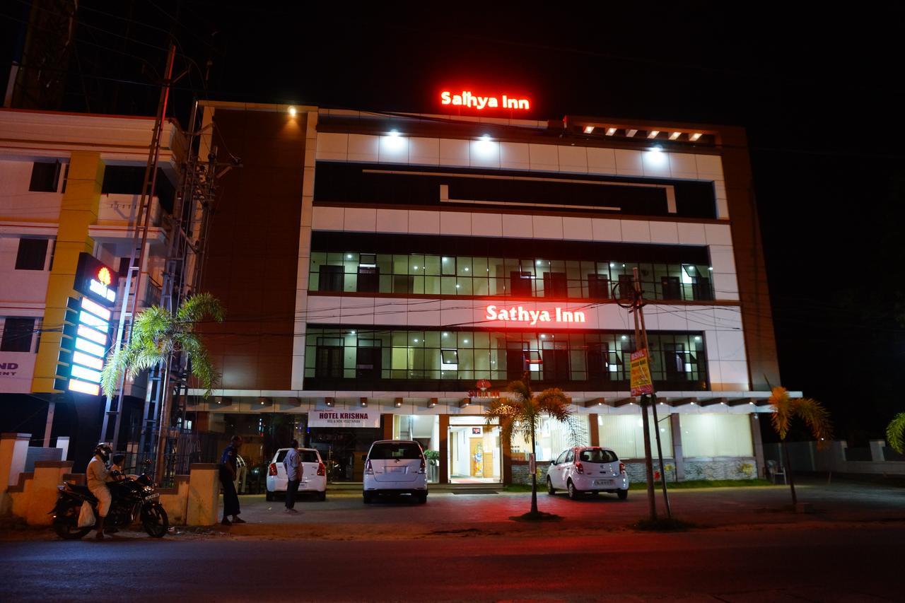 Sathya Inn Guruvāyūr Exteriér fotografie