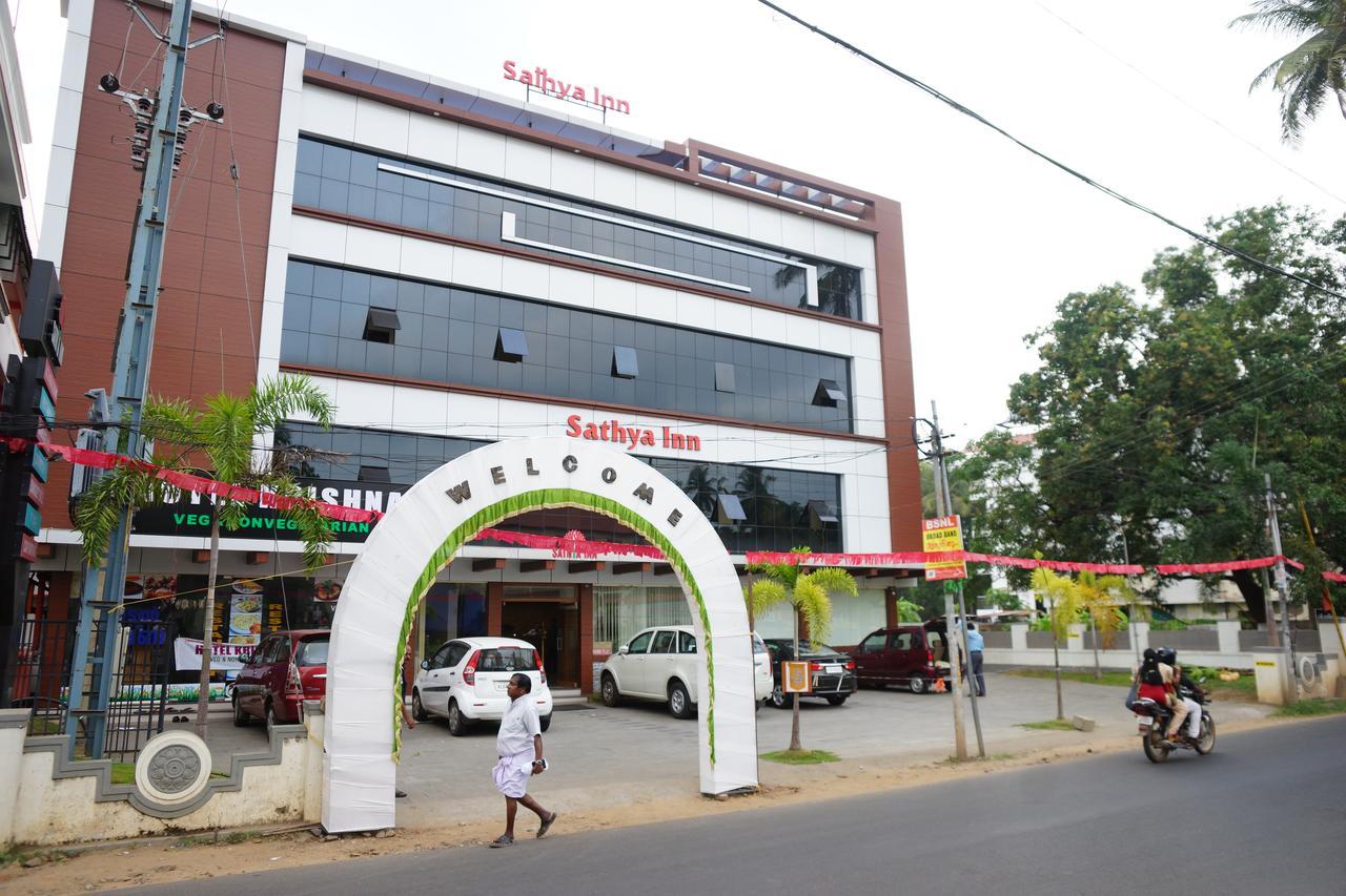 Sathya Inn Guruvāyūr Exteriér fotografie